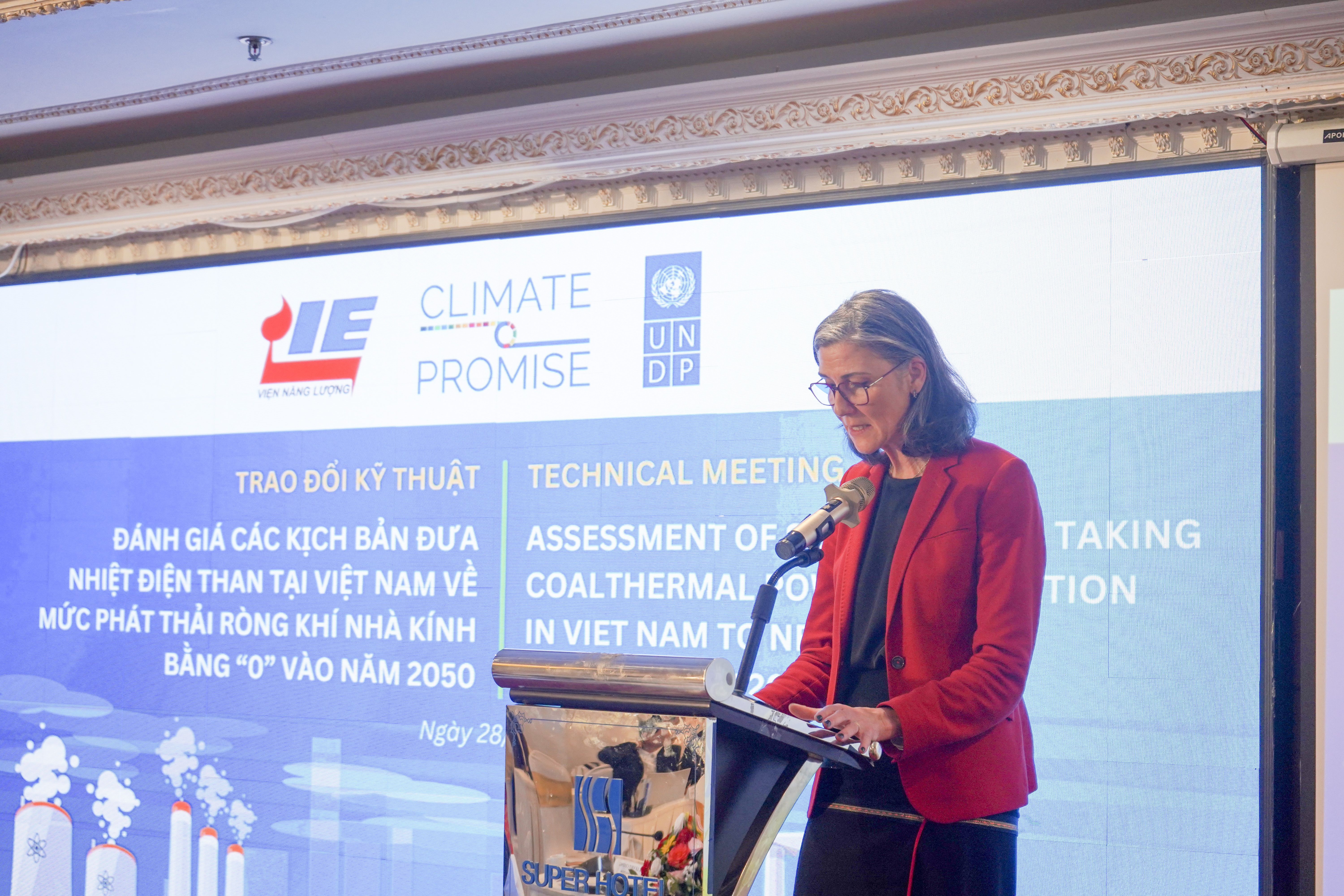 Bàn về lộ trình chuyển đổi cho các nhà máy nhiệt điện than lớn của Việt Nam Bàn về lộ trình chuyển đổi cho các nhà máy nhiệt điện than lớn của Việt Nam