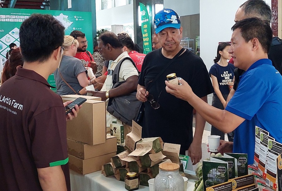 TP. Hồ Chí Minh: Bán lẻ hàng hóa và doanh thu dịch vụ tiêu dùng quý 1 tăng 12,2%