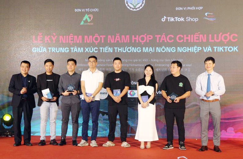 Hỗ trợ tiêu thụ sản phẩm OCOP trên môi trường số Hỗ trợ tiêu thụ sản phẩm OCOP trên môi trường số