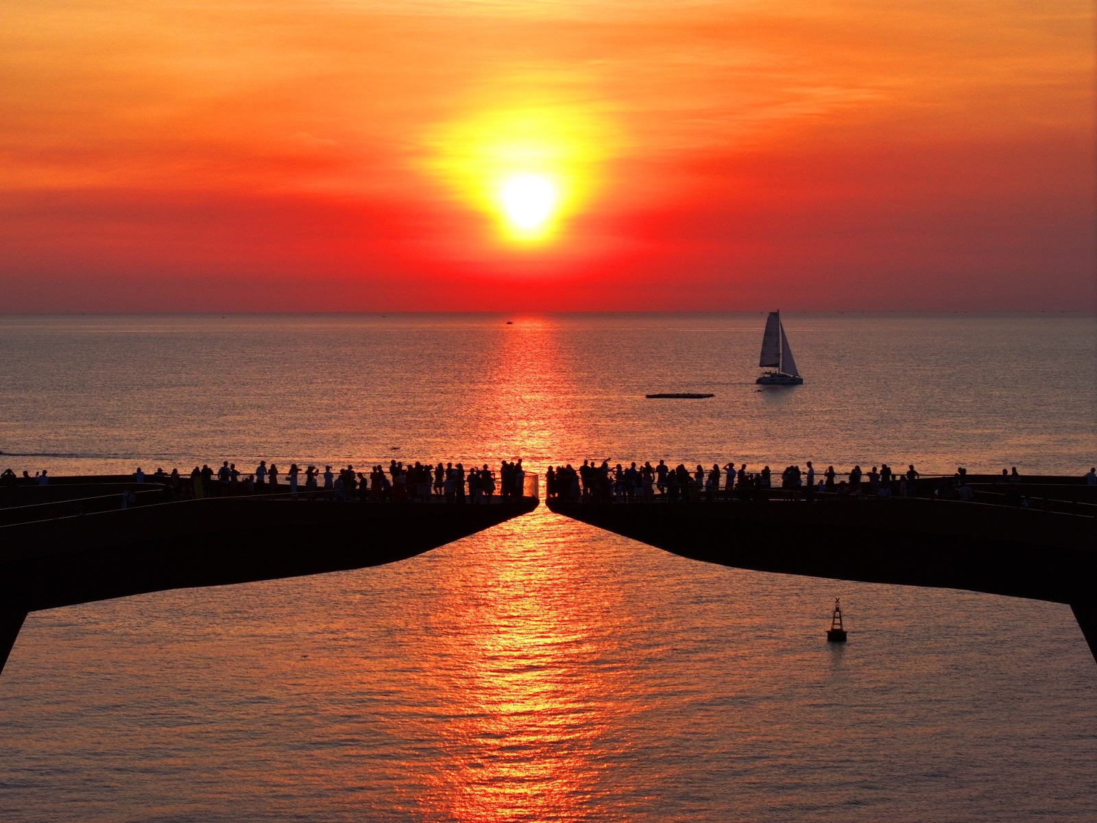 Cầu Hôn ra mắt cuối năm 2023, ngày càng thu hút khách sau khi được hãng tin CNN của Mỹ đăng tải bài viết giới thiệu. Ảnh: Minh Quân Cầu Hôn ra mắt cuối năm 2023, ngày càng thu hút khách sau khi được hãng tin CNN của Mỹ đăng tải bài viết giới thiệu. Ảnh: Minh Quân