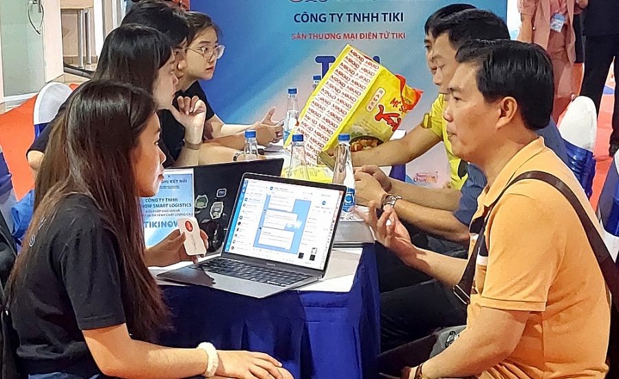 Hỗ trợ giao dịch thương mại điện tử an toàn