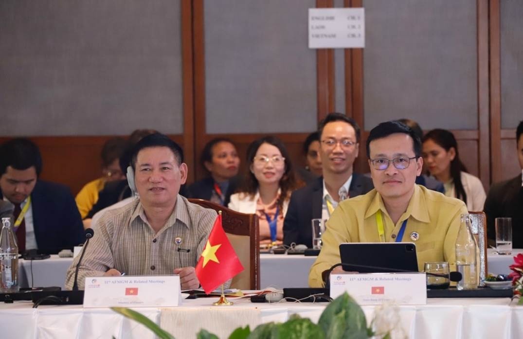 Lãnh đạo Bộ Tài chính và NHNN tham dự Hội nghị Thống đốc NHTW và Bộ trưởng tài chính ASEAN Lãnh đạo Bộ Tài chính và NHNN tham dự Hội nghị Thống đốc NHTW và Bộ trưởng tài chính ASEAN