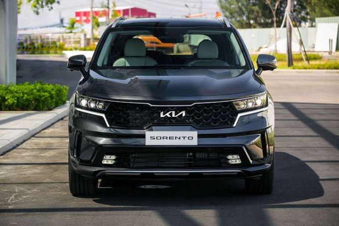 Kia Sportage và Sorento điều chỉnh giá trước thềm kỳ nghỉ lễ lớn: Rẻ nhất từ 779 triệu, tham vọng vượt lên top đầu phân khúc - Ảnh 6.