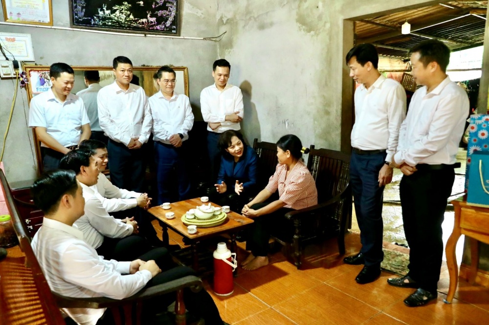 Agribank cùng ngành Ngân hàng tích cực hưởng ứng “xóa nhà tạm, nhà dột nát”