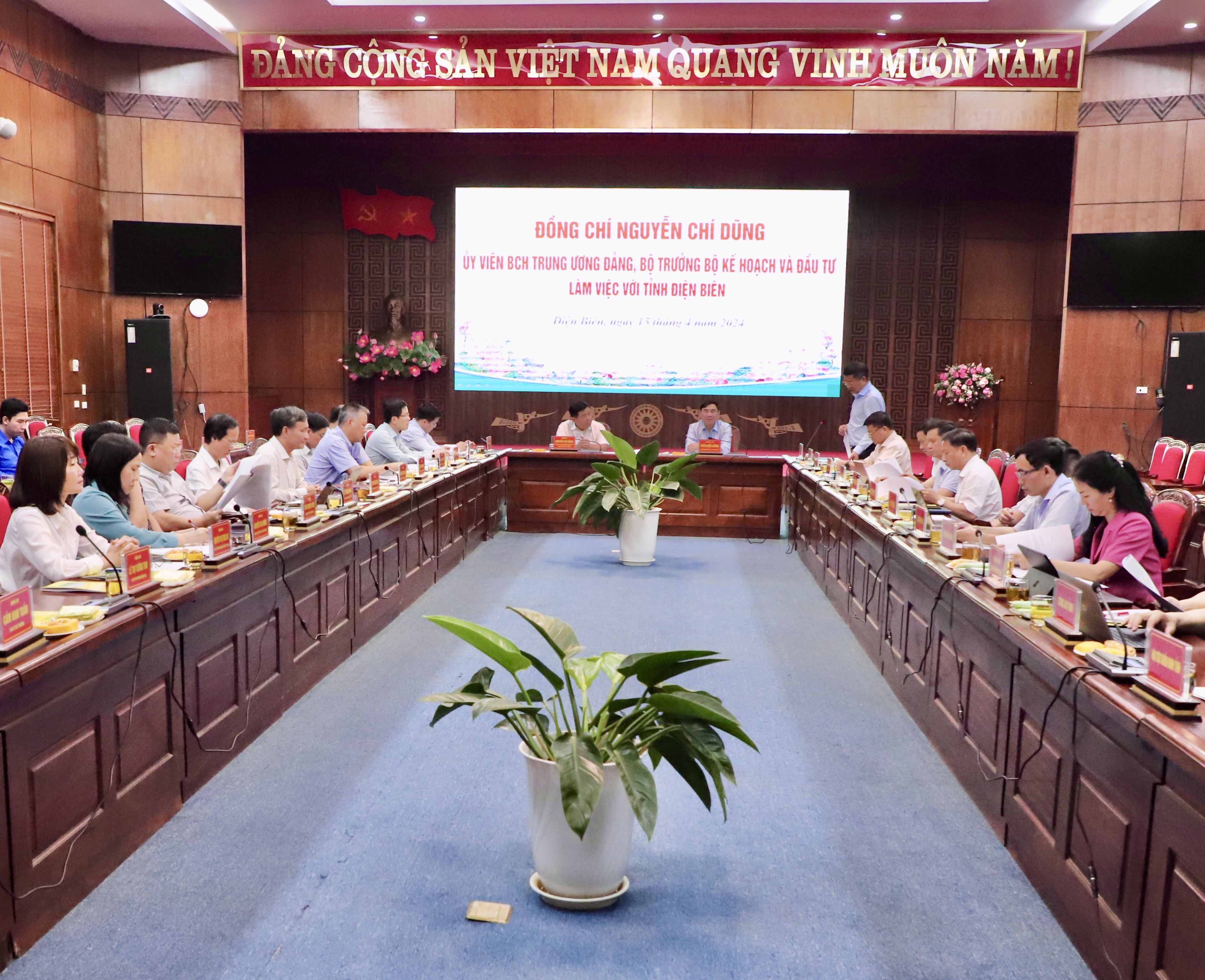 Điện Biên đẩy mạnh đầu tư kết cấu hạ tầng, đảm bảo giao thông kết nối Điện Biên đẩy mạnh đầu tư kết cấu hạ tầng, đảm bảo giao thông kết nối