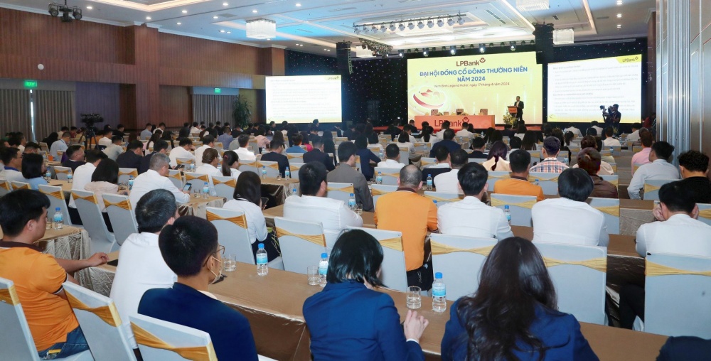 Toàn cảnh Đại hội đồng cổ đông thường niên LPBank năm 2024