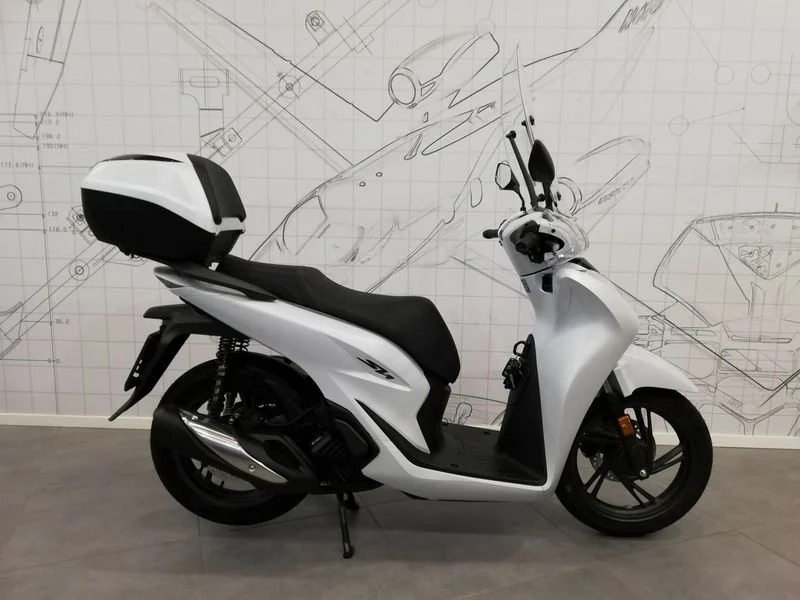 Honda SH 2024 ra mắt màu mới: đã đẹp lại còn sang, giá gần 100 triệu nhưng không phải có tiền là mua được! - Ảnh 2. Honda SH 2024 ra mắt màu mới: đã đẹp lại còn sang, giá gần 100 triệu nhưng không phải có tiền là mua được! - Ảnh 2.