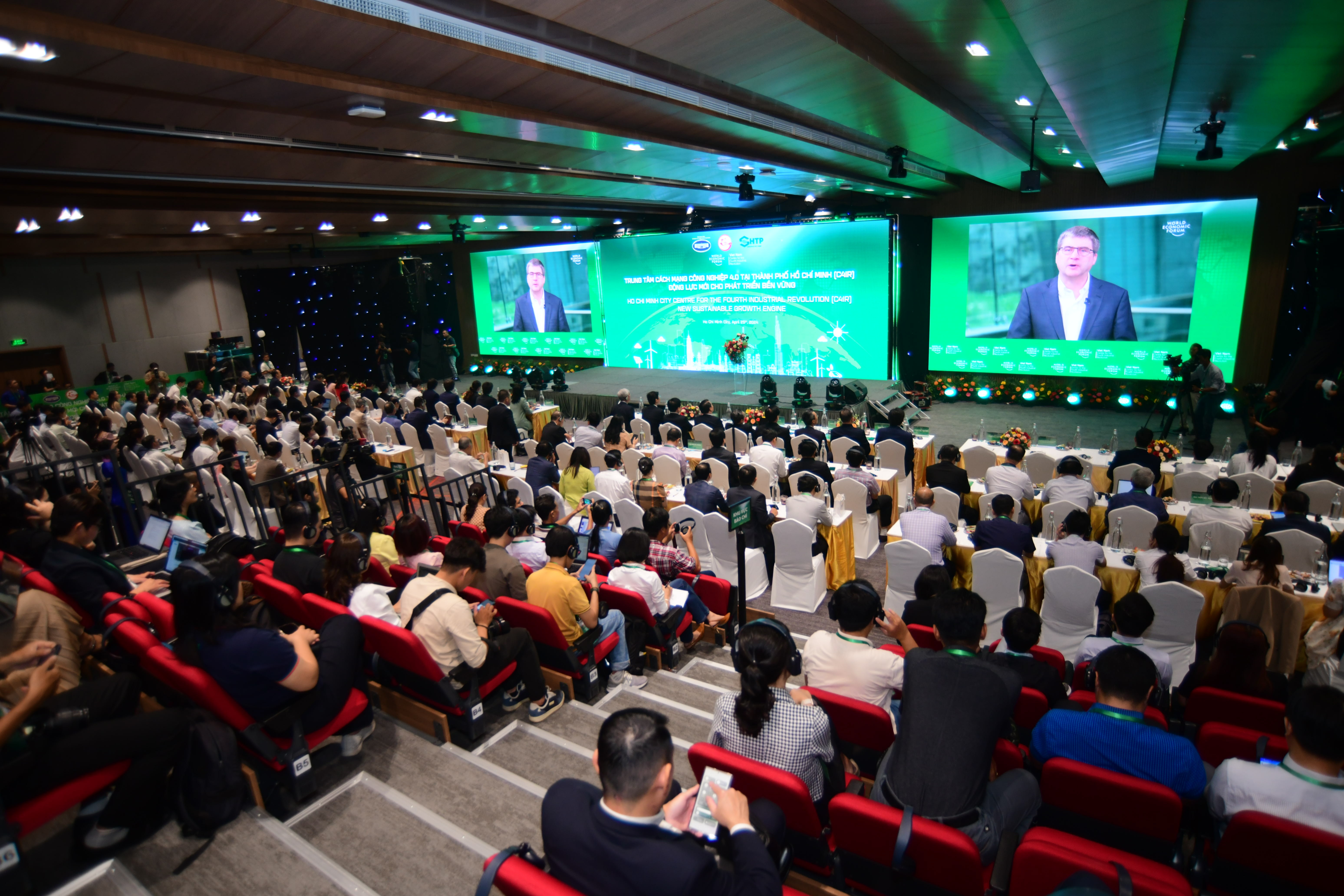 Toàn cảnh Hội thảo C4IR