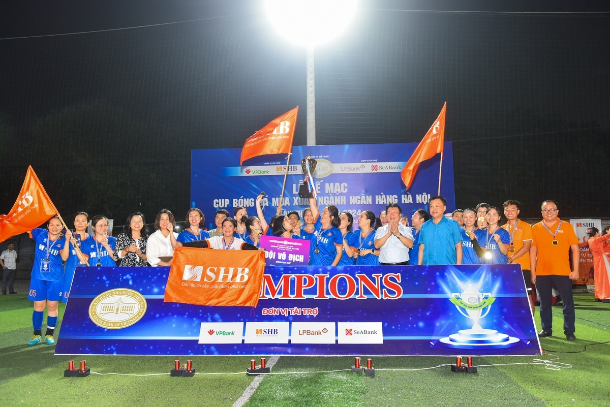 Bế mạc Cúp bóng đá Mùa xuân ngành Ngân hàng Hà Nội lần thứ 20