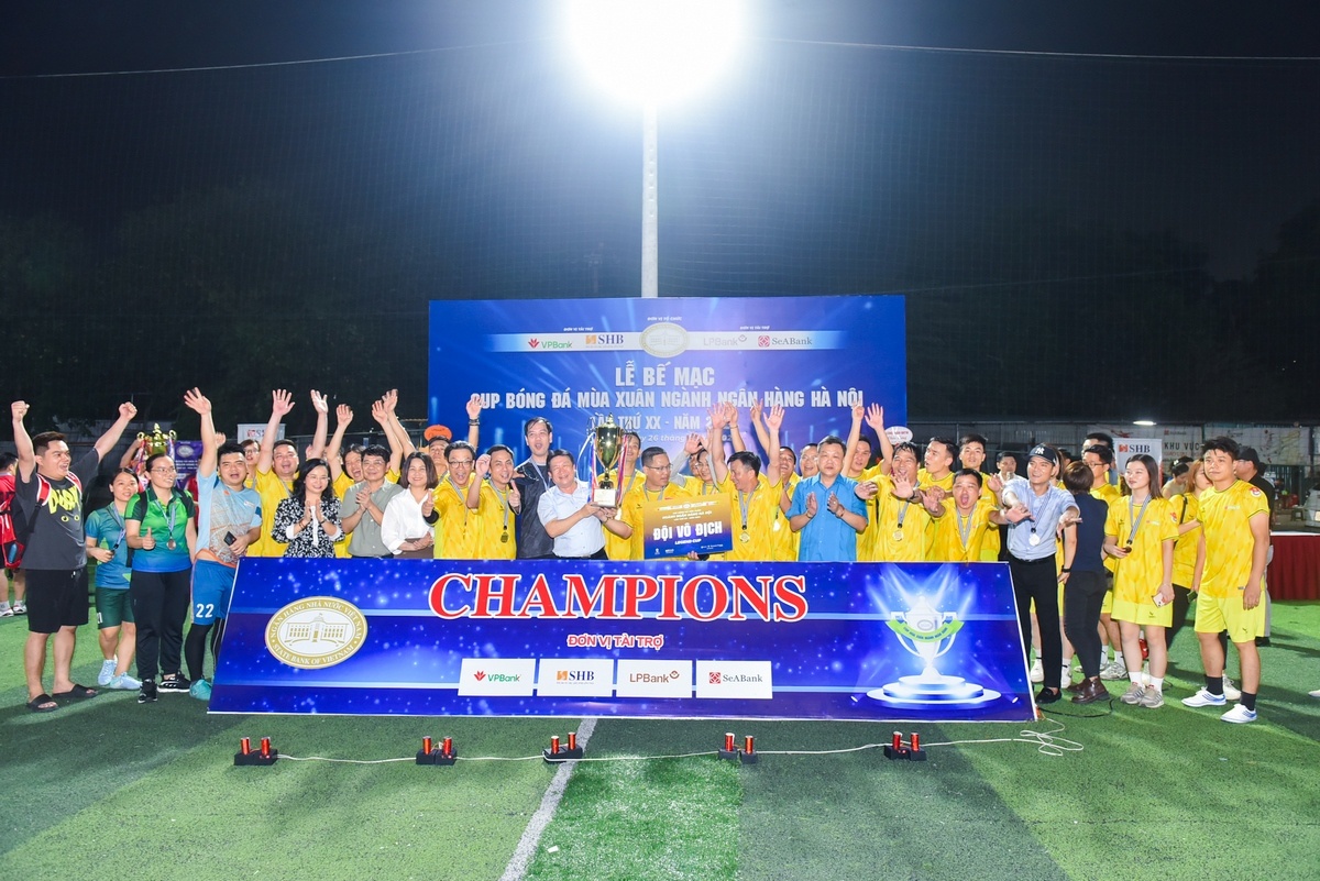 Bế mạc Cúp bóng đá Mùa xuân ngành Ngân hàng Hà Nội lần thứ 20