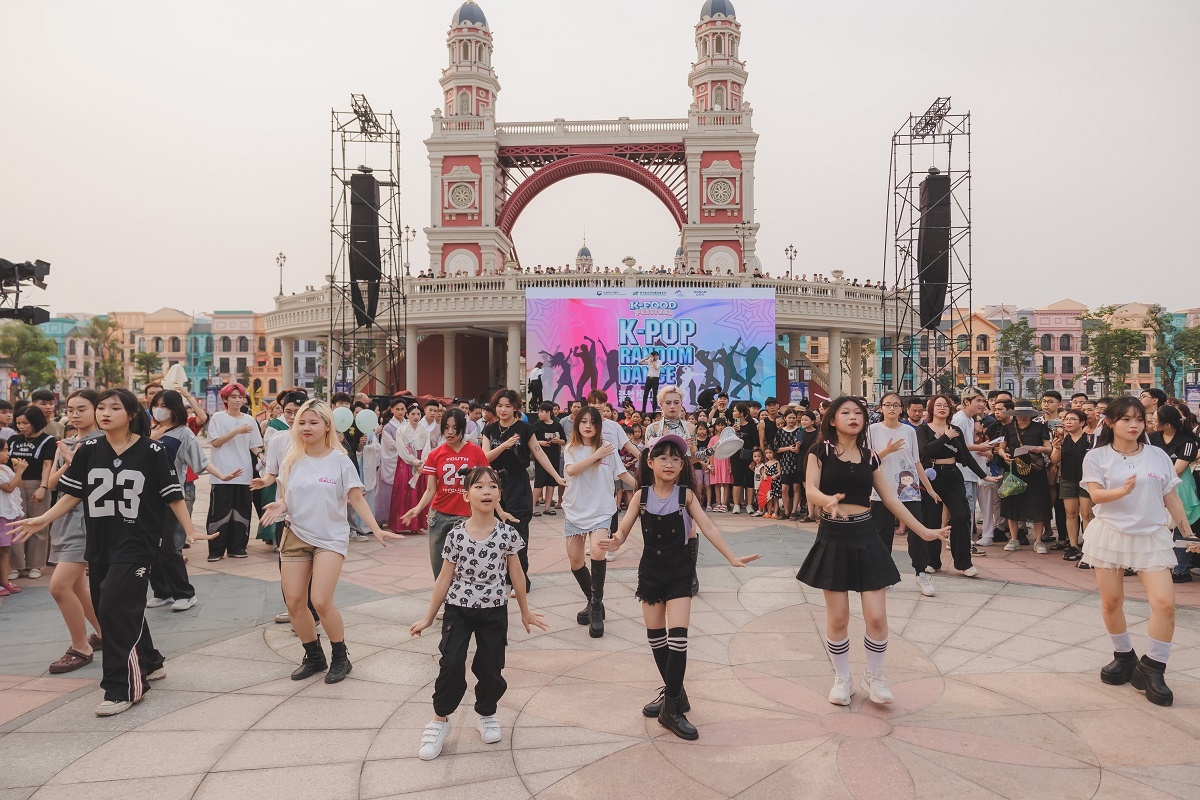 Các chương trình, sự kiện, lễ hội liên tục được tổ chức là một trong những biện pháp kích cầu của chủ đầu tư giúp thu hút du khách về với Grand World