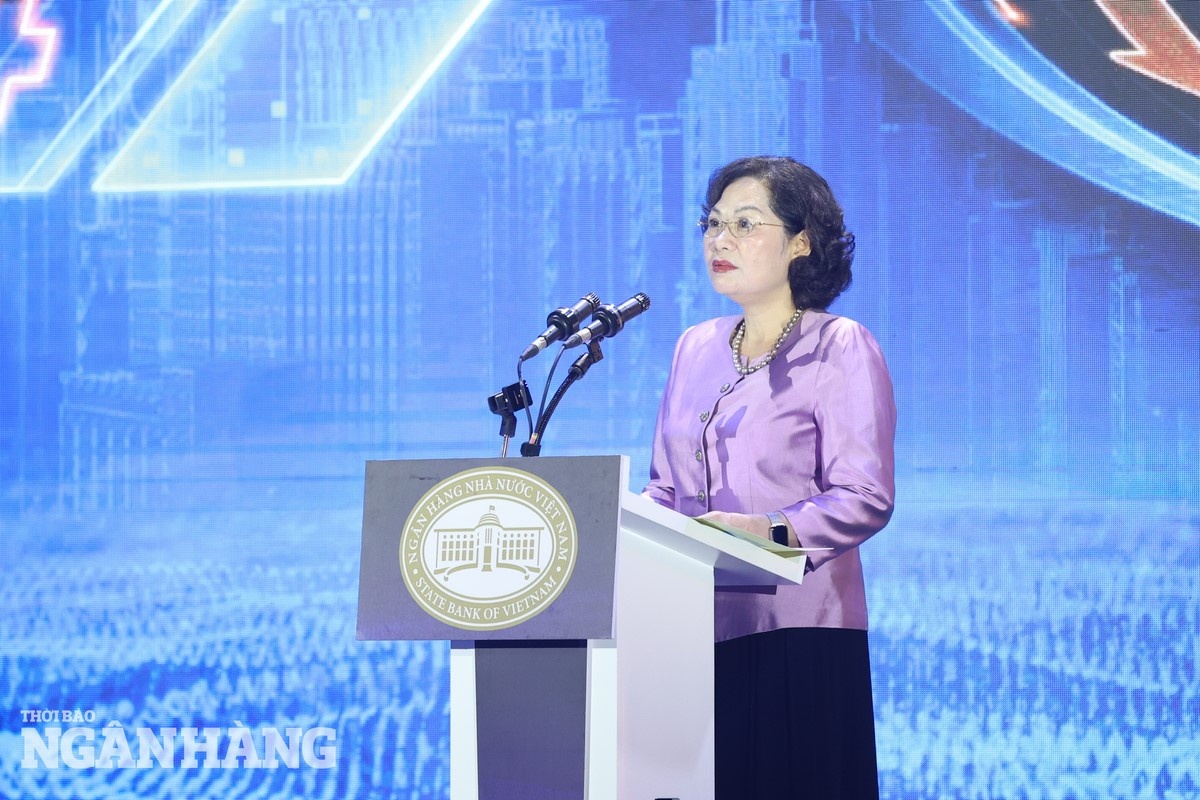 Thống đốc NHNN Nguyễn Thị Hồng: Lấy trải nghiệm khách hàng là thước đo của chuyển đổi số ngành Ngân hàng