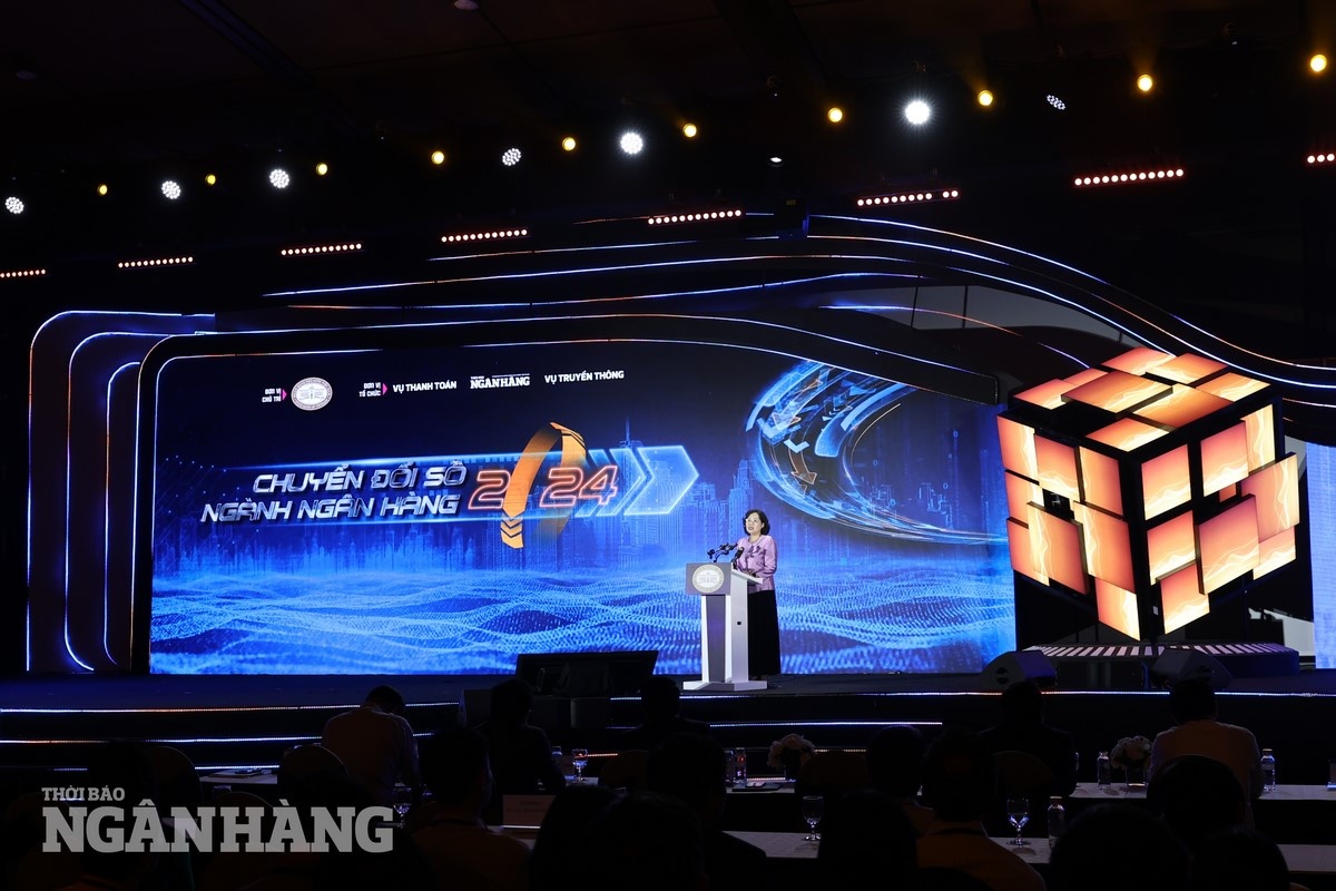Thống đốc NHNN Nguyễn Thị Hồng: Lấy trải nghiệm khách hàng là thước đo của chuyển đổi số ngành Ngân hàng
