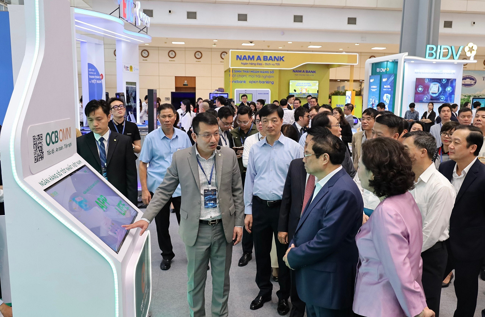 Nghị định 52 - văn bản pháp lý quan trọng thúc đẩy thanh toán không dùng tiền mặt