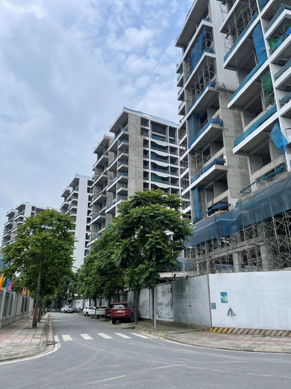 Các giao dịch bất động sản dưới 5 tỷ thường tập trung ở các quận ngoài trung tâm. Các giao dịch bất động sản dưới 5 tỷ thường tập trung ở các quận ngoài trung tâm.