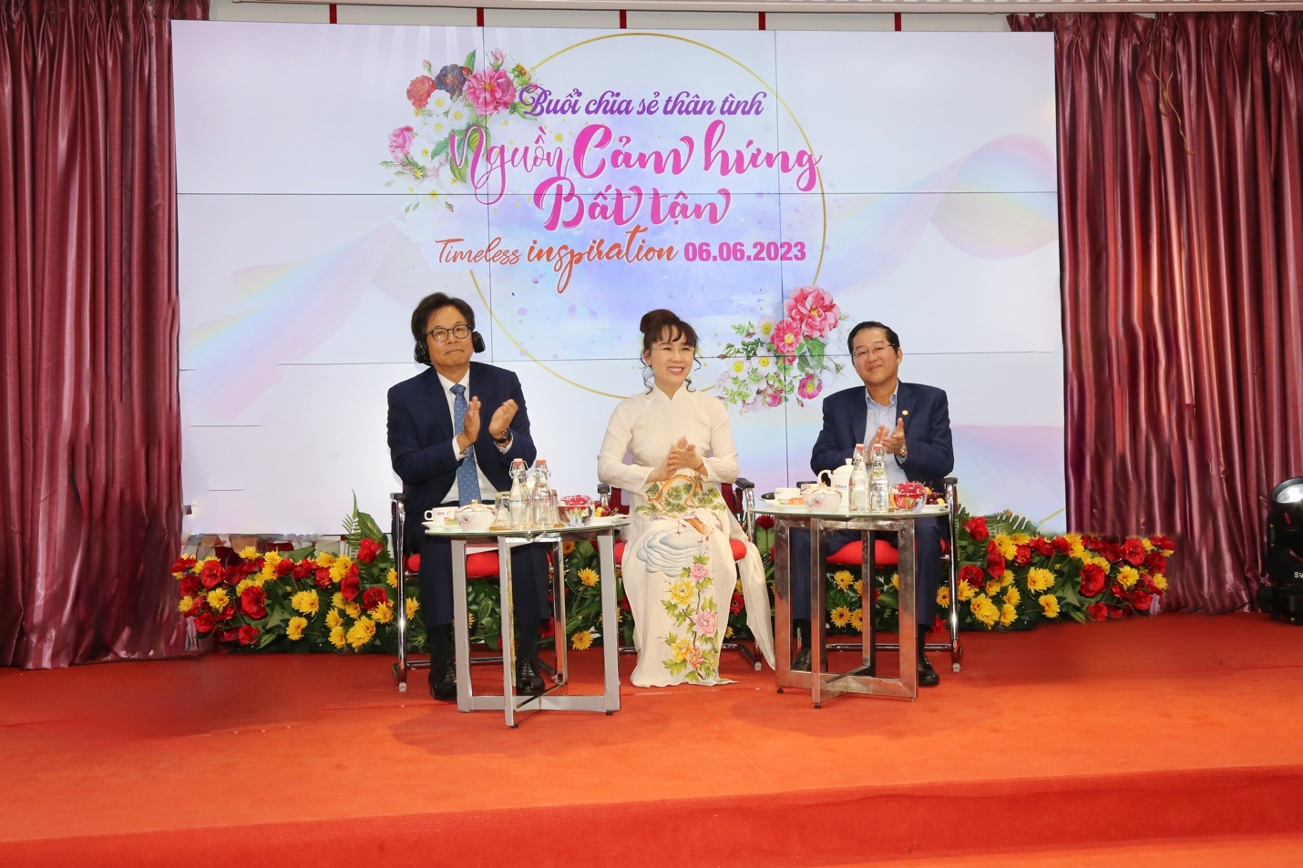  (Chú thích ảnh: Tiên phong quốc tế hóa hoạt động quản trị, HDBank cam kết nâng tầm hệ thống quản trị ngân hàng hiện đại, hiệu quả, minh bạch và công bằng theo các chuẩn mực quốc tế tốt nhất)