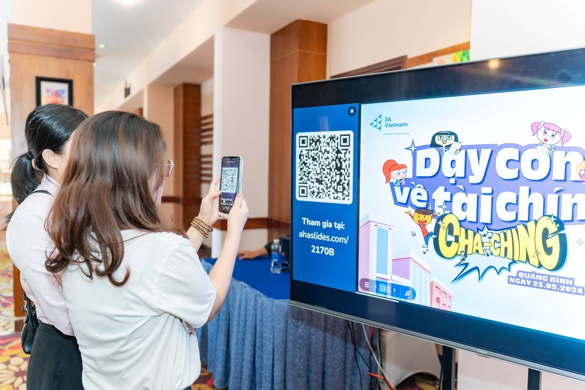 Quản lý tài chính giúp trẻ em hiểu giá trị của đồng tiền, làm nhiều điều có ích cho xã hội. Quản lý tài chính giúp trẻ em hiểu giá trị của đồng tiền, làm nhiều điều có ích cho xã hội.