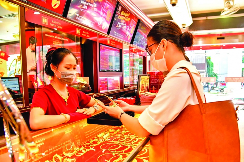 Giá vàng hạ nhiệt khi NHNN công bố chính sách mới nhằm tăng cung cho thị trường