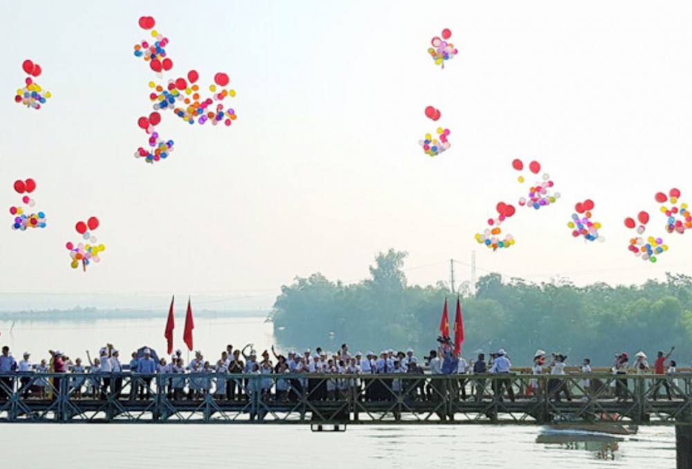 Chung tay kiến tạo thế giới hòa bình