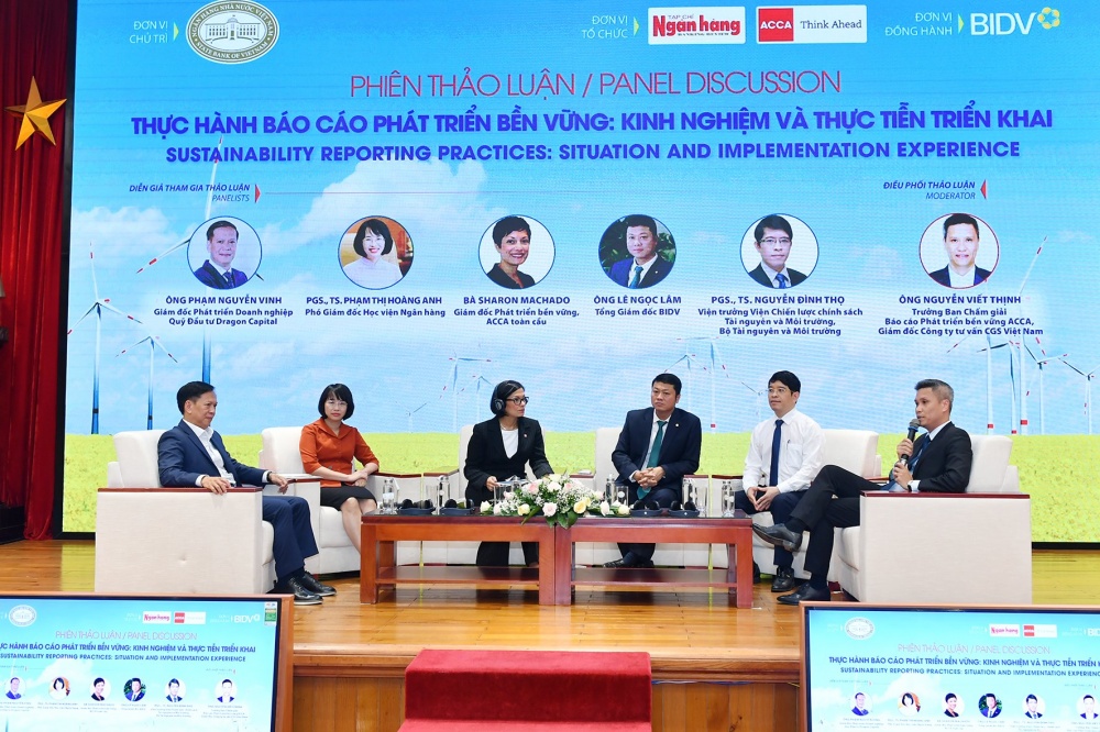 Các diễn giả tham gia thảo luận