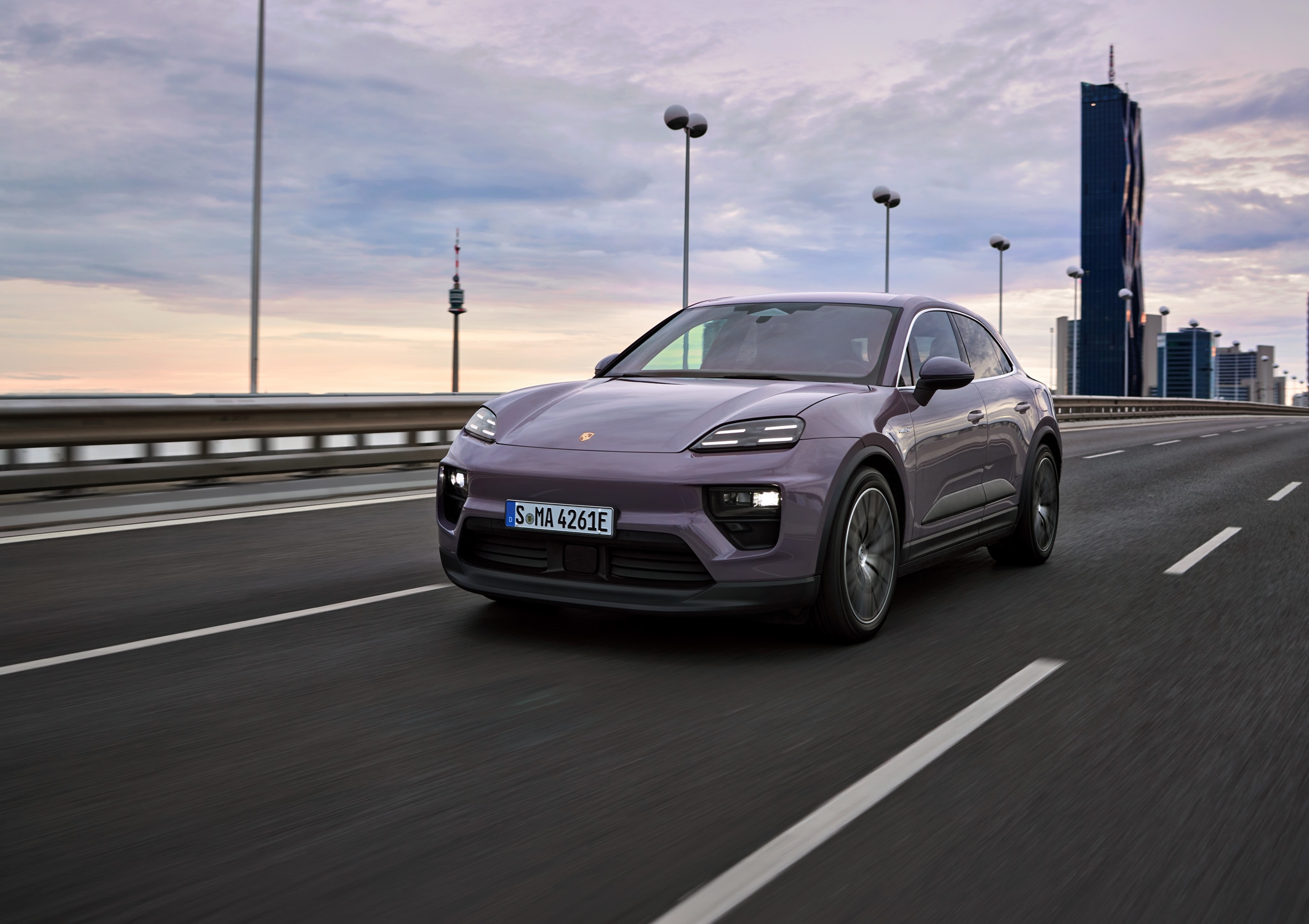 Loạt xe điện ra mắt Việt Nam nửa cuối 2024: Hầu hết là xe Trung Quốc, giá từ vài trăm triệu tới hàng tỷ đồng- Ảnh 7. Loạt xe điện ra mắt Việt Nam nửa cuối 2024: Hầu hết là xe Trung Quốc, giá từ vài trăm triệu tới hàng tỷ đồng- Ảnh 7.