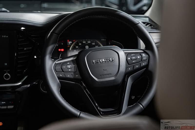 Isuzu mu-X 2025 ra mắt: Thêm bản thể thao, bổ sung công nghệ ADAS, nhưng về Việt Nam khó thoát kiếp xe ế- Ảnh 8. Isuzu mu-X 2025 ra mắt: Thêm bản thể thao, bổ sung công nghệ ADAS, nhưng về Việt Nam khó thoát kiếp xe ế- Ảnh 8.