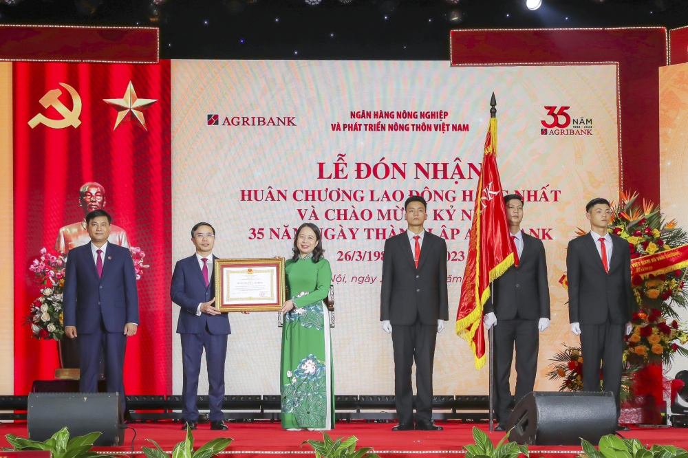 36 năm tô đậm dấu ấn vì "Tam nông" 36 năm tô đậm dấu ấn vì "Tam nông"