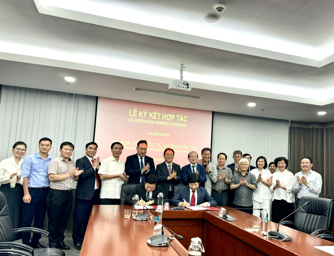 Thúc đẩy đầu tư nước ngoài vào vùng dân tộc thiểu số miền núi Thúc đẩy đầu tư nước ngoài vào vùng dân tộc thiểu số miền núi