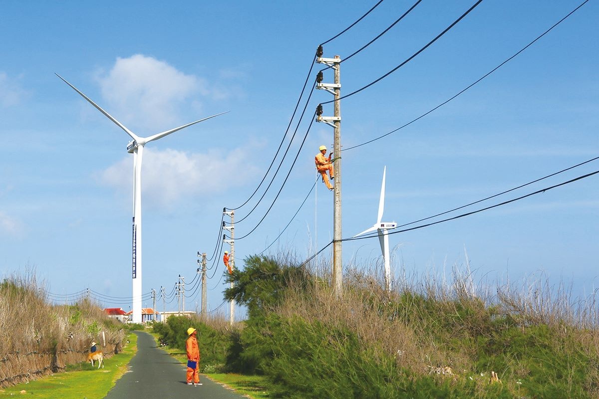 Việt Nam cần sớm đẩy nhanh quá trình chuyển đổi năng lượng xanh tại Việt Nam để tránh những chi phí lớn không cần thiết.