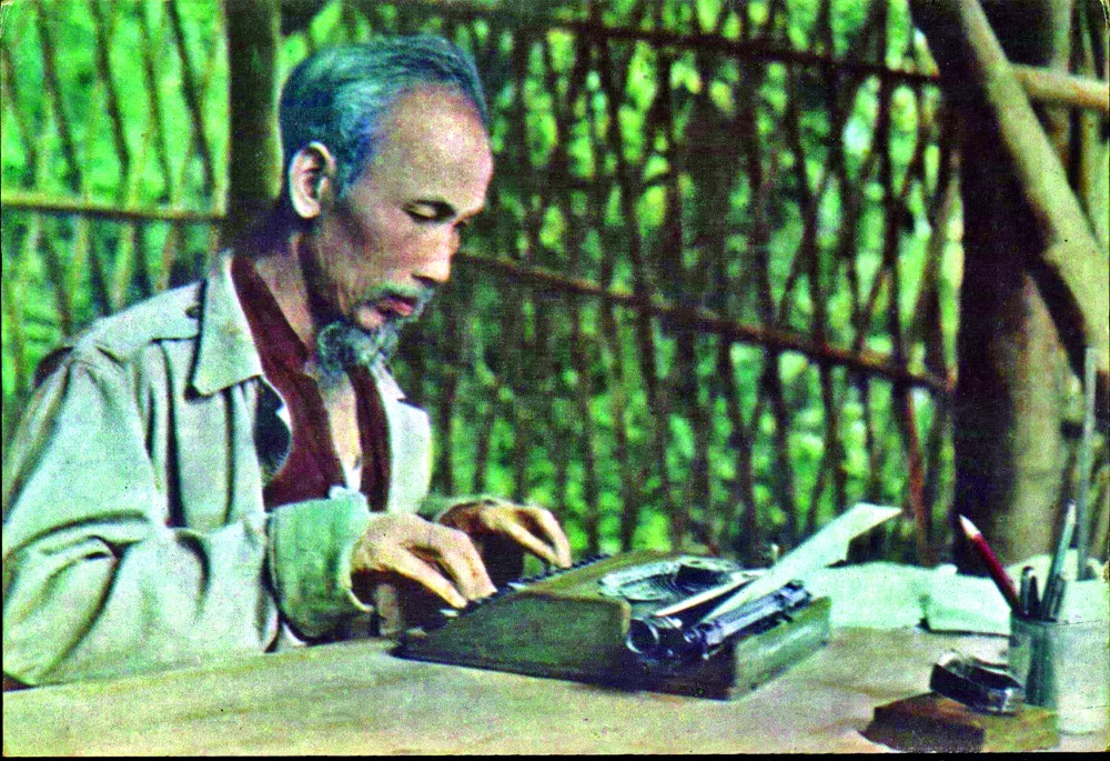 Hồ Chủ tịch - Người thầy vĩ đại của báo chí cách mạng Việt Nam