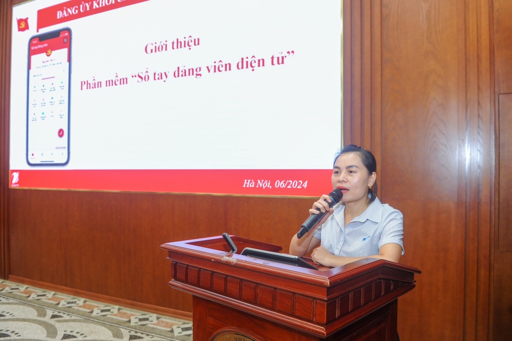 Đảng ủy cơ quan NHTW tập huấn hướng dẫn sử dụng Sổ tay Đảng viên điện tử Đảng ủy cơ quan NHTW tập huấn hướng dẫn sử dụng Sổ tay Đảng viên điện tử