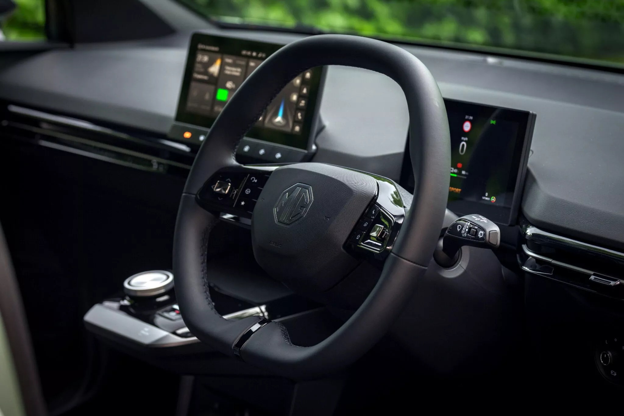 MG HS 2025 lộ diện: Vẻ ngoài lột xác, nội thất giống MG4, có cả bản hybrid và điện, sẵn sàng chào sân ngay tuần tới- Ảnh 7. MG HS 2025 lộ diện: Vẻ ngoài lột xác, nội thất giống MG4, có cả bản hybrid và điện, sẵn sàng chào sân ngay tuần tới- Ảnh 7.