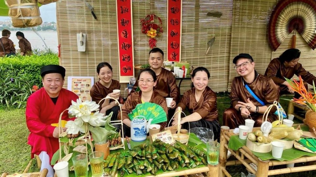  Hội làng ROX “Mây” tái hiện văn hóa truyền thống Bắc Bộ xưa.