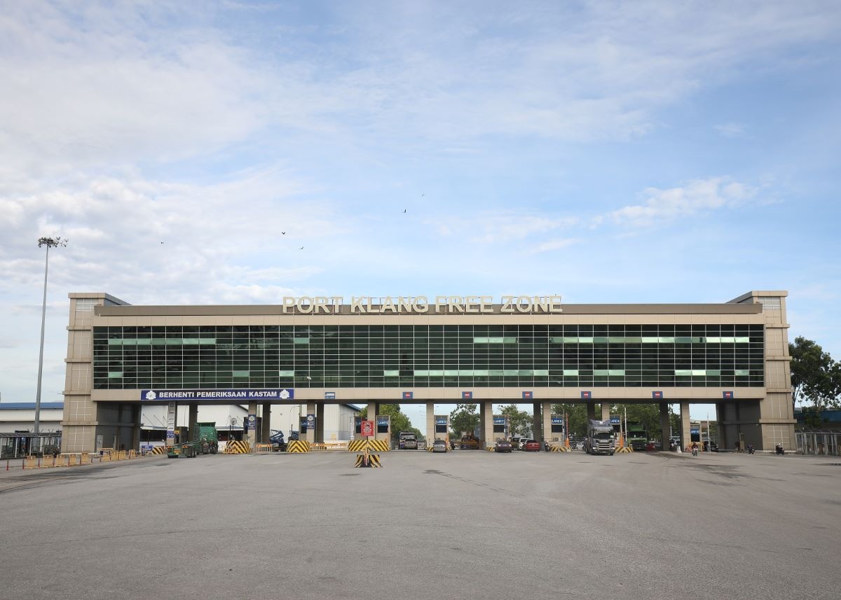   Khu vực tự do Port Klang được thành lập vào năm 2004 tại Malaysia