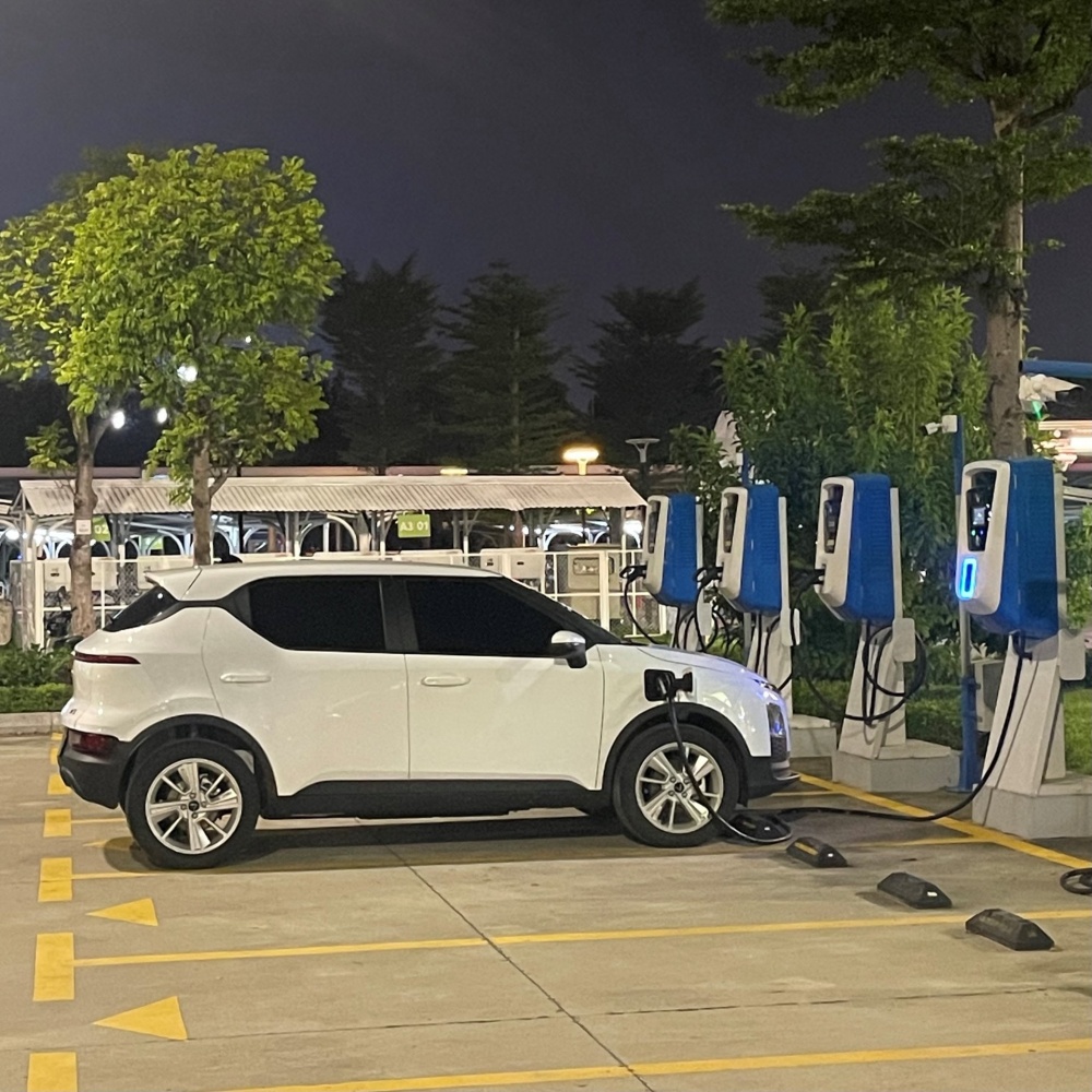 Chủ xe VinFast được hưởng nhiều đặc quyền “khủng” Chủ xe VinFast được hưởng nhiều đặc quyền “khủng”