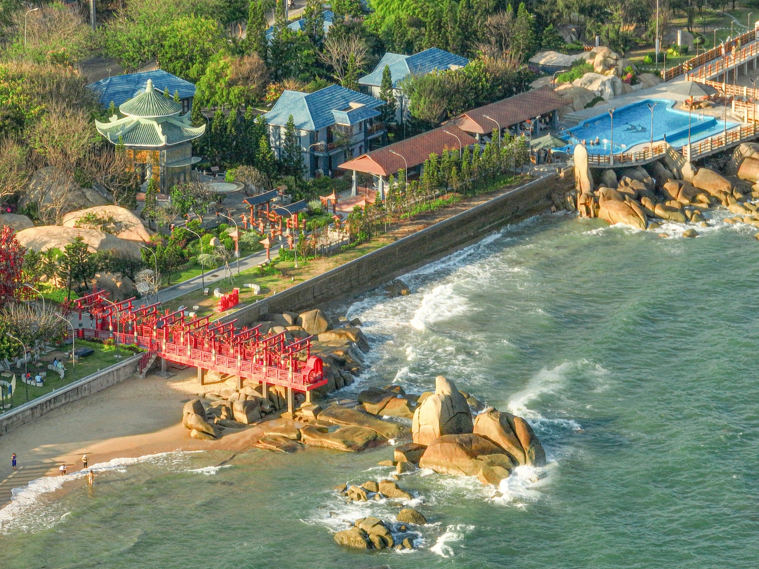 Trân Châu Beach & Resort ra mắt thương hiệu và cửa hàng trà sữa Tacerla Tea House