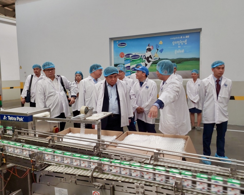 Các doanh nghiệp Việt Nam tại Lào và Campuchia tạo việc làm và đóng góp đáng kể cho ngân sách