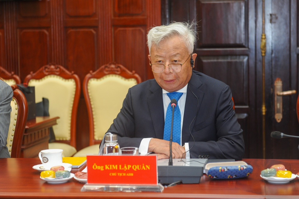 Thống đốc NHNN tiếp Chủ tịch ngân hàng AIIB Thống đốc NHNN tiếp Chủ tịch ngân hàng AIIB