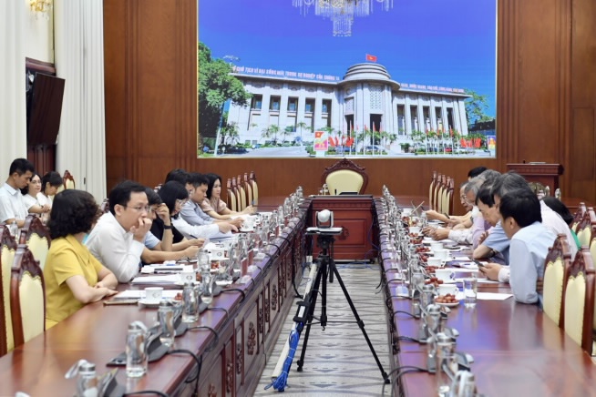 Chính sách lãi suất tiền gửi USD 0% là trụ cột chính của chủ trương chống đô la hóa