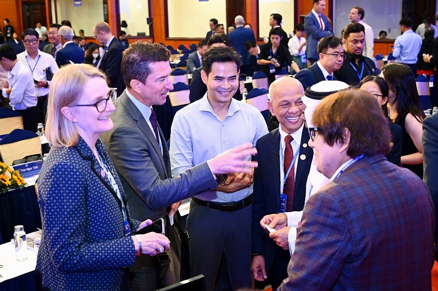 Diễn đàn Kinh tế TP. Hồ Chí Minh lần thứ 5 tạo động lực phát triển bền vững Diễn đàn Kinh tế TP. Hồ Chí Minh lần thứ 5 tạo động lực phát triển bền vững