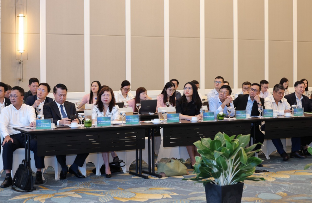 Bàn về giải pháp nâng hạng, gọi vốn và phát triển nhà đầu tư tổ chức