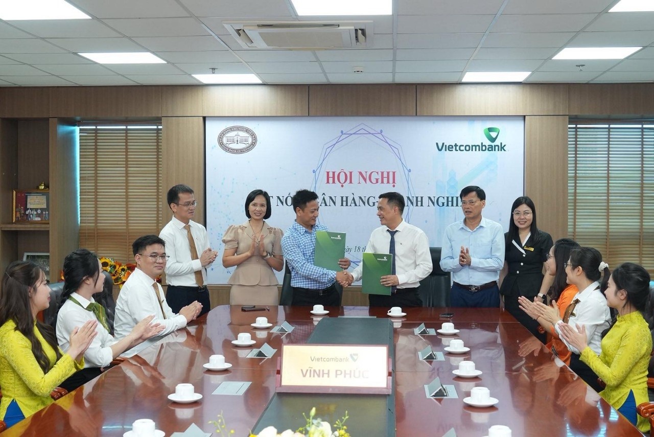 Tăng cường kết nối Ngân hàng - Doanh nghiệp trên địa bàn tỉnh Vĩnh Phúc Tăng cường kết nối Ngân hàng - Doanh nghiệp trên địa bàn tỉnh Vĩnh Phúc