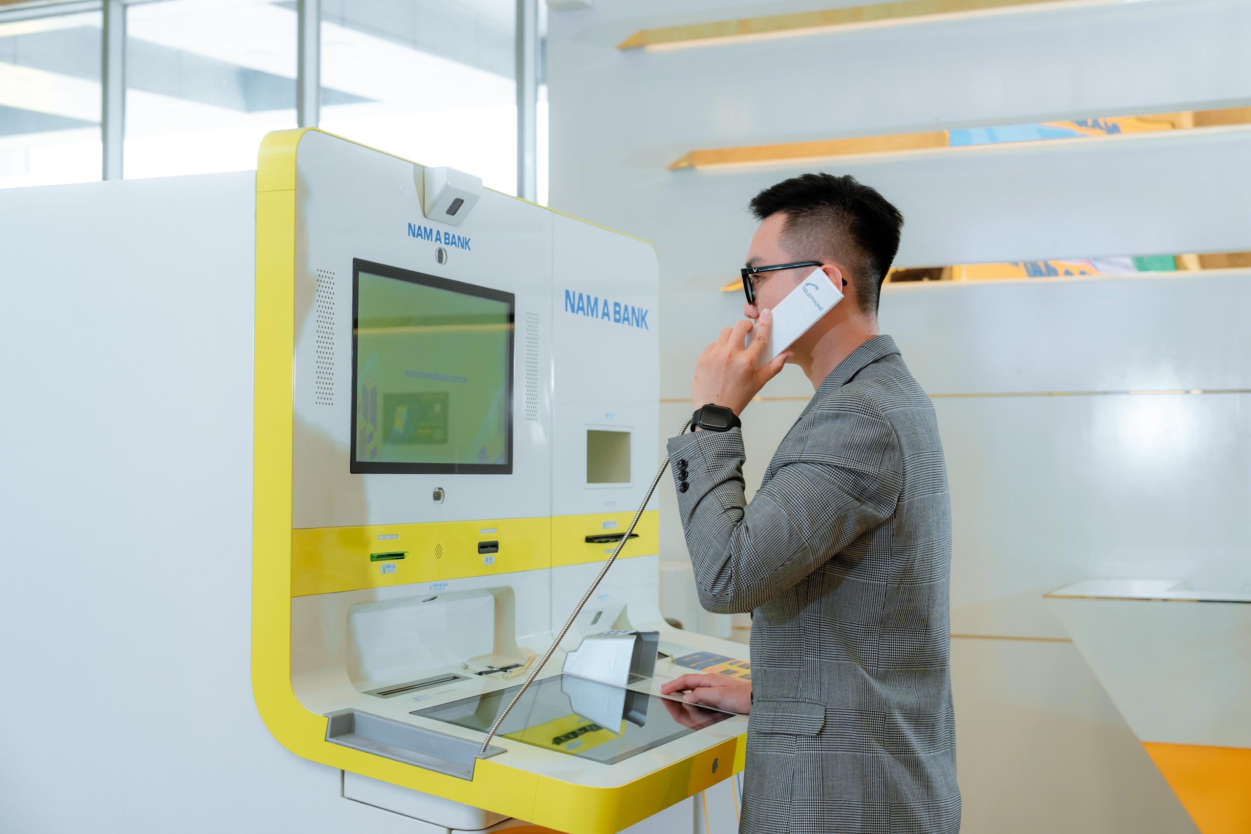 Nam A Bank là một trong những ngân hàng tiên phong chuyển đổi số tại Việt Nam. Nam A Bank là một trong những ngân hàng tiên phong chuyển đổi số tại Việt Nam.