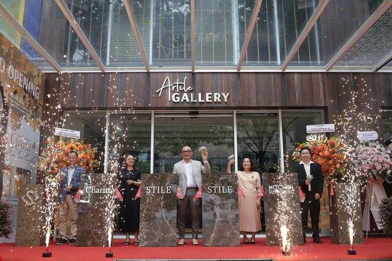 Sự kiện khai trương là dấu ấn quan trọng, khẳng định danh tiếng thương hiệu STILE với sứ mệnh mang giải pháp trang trí bề mặt quốc tế đến gần hơn với người Việt. Sự kiện khai trương là dấu ấn quan trọng, khẳng định danh tiếng thương hiệu STILE với sứ mệnh mang giải pháp trang trí bề mặt quốc tế đến gần hơn với người Việt.