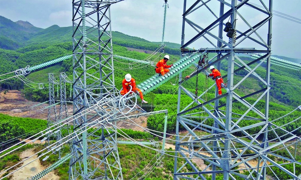 Đầu tư công là động lực, giải pháp then chốt để thúc đẩy tăng trưởng Đầu tư công là động lực, giải pháp then chốt để thúc đẩy tăng trưởng