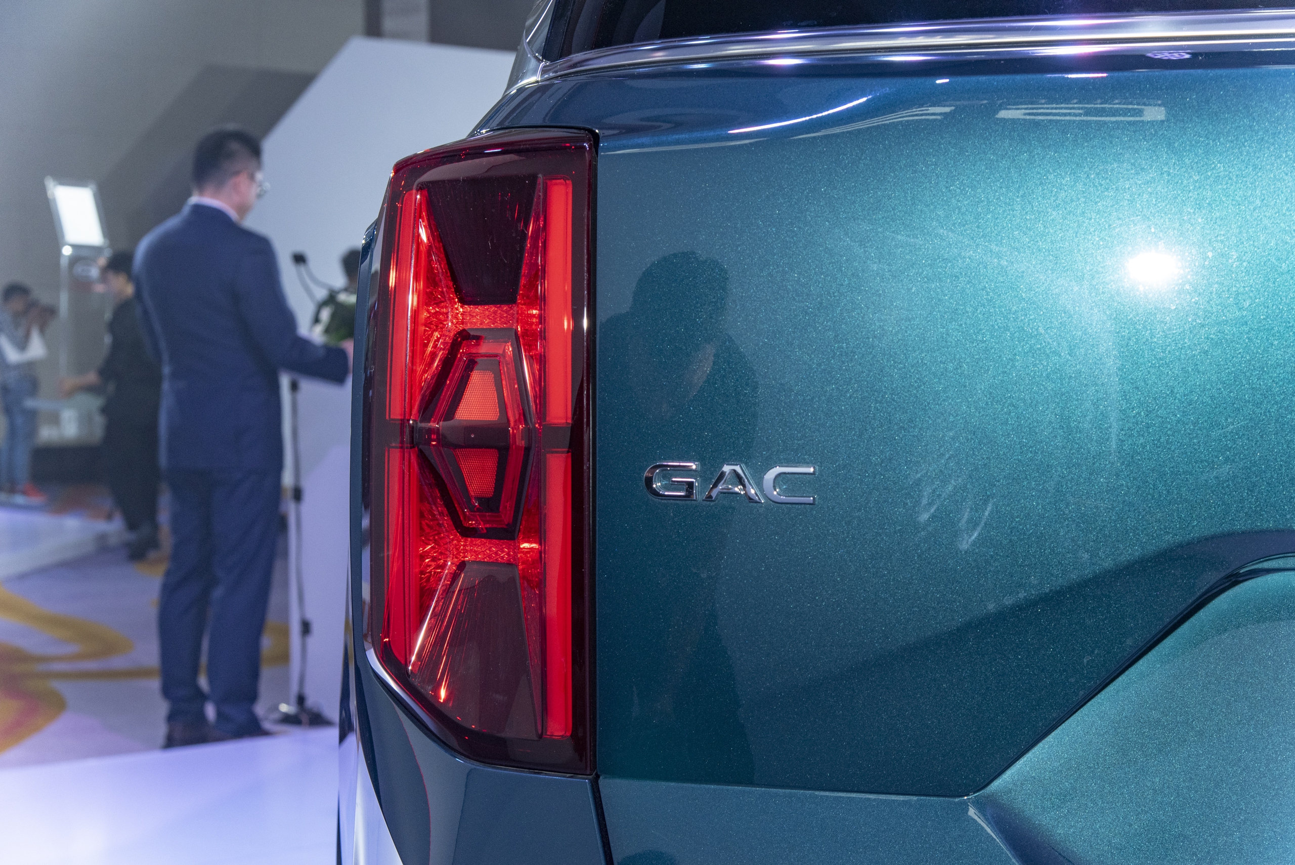 GAC GS8 ra mắt Việt Nam: Giá từ 1,269 tỷ ngang Santa Fe, Everest, động cơ 248 mã lực, có ADAS- Ảnh 6. GAC GS8 ra mắt Việt Nam: Giá từ 1,269 tỷ ngang Santa Fe, Everest, động cơ 248 mã lực, có ADAS- Ảnh 6.