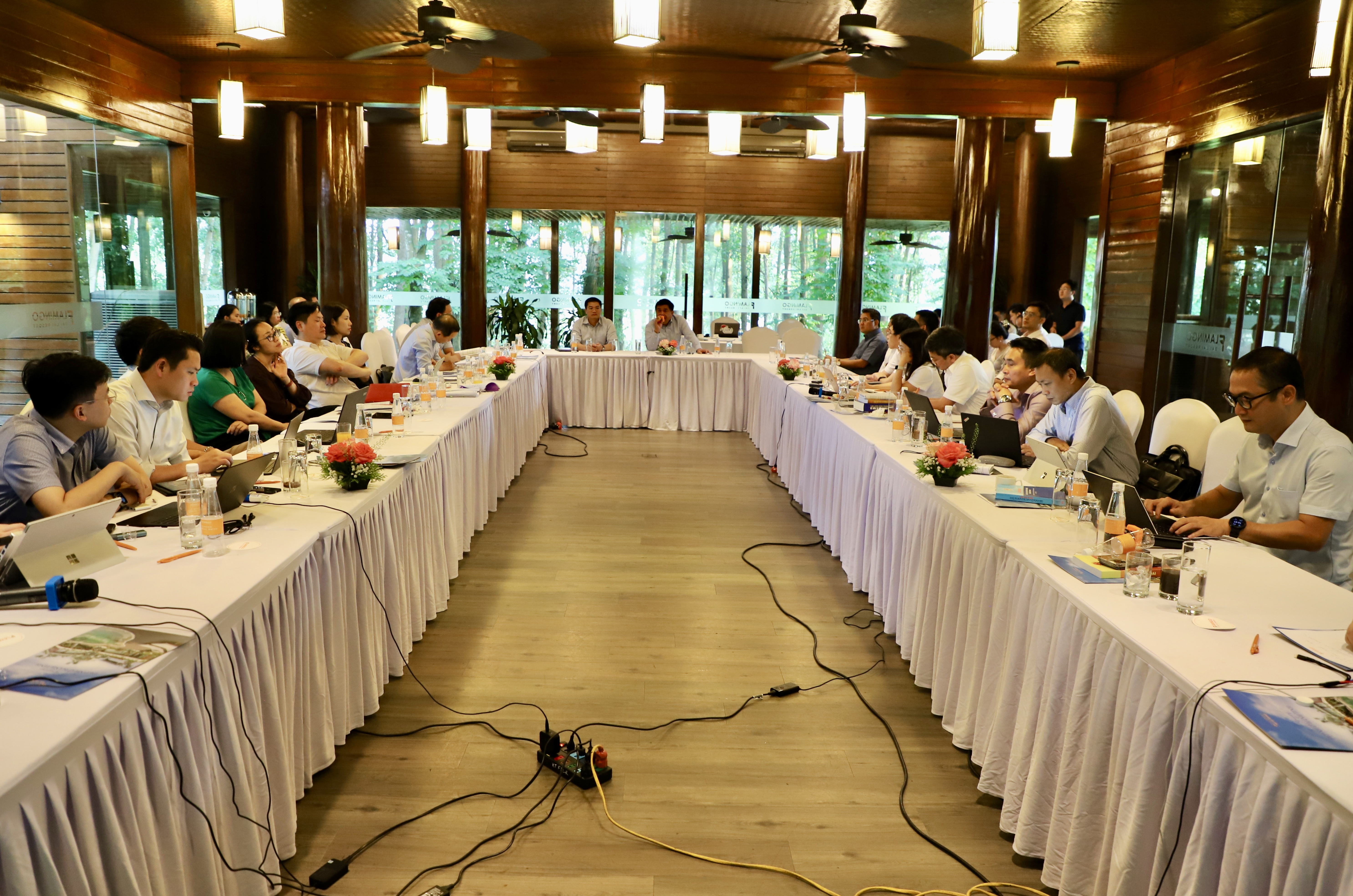 Bộ KHĐT khẩn trương hoàn thiện hồ sơ đề nghị xây dựng 2 dự án luật Chính phủ giao Bộ KHĐT khẩn trương hoàn thiện hồ sơ đề nghị xây dựng 2 dự án luật Chính phủ giao