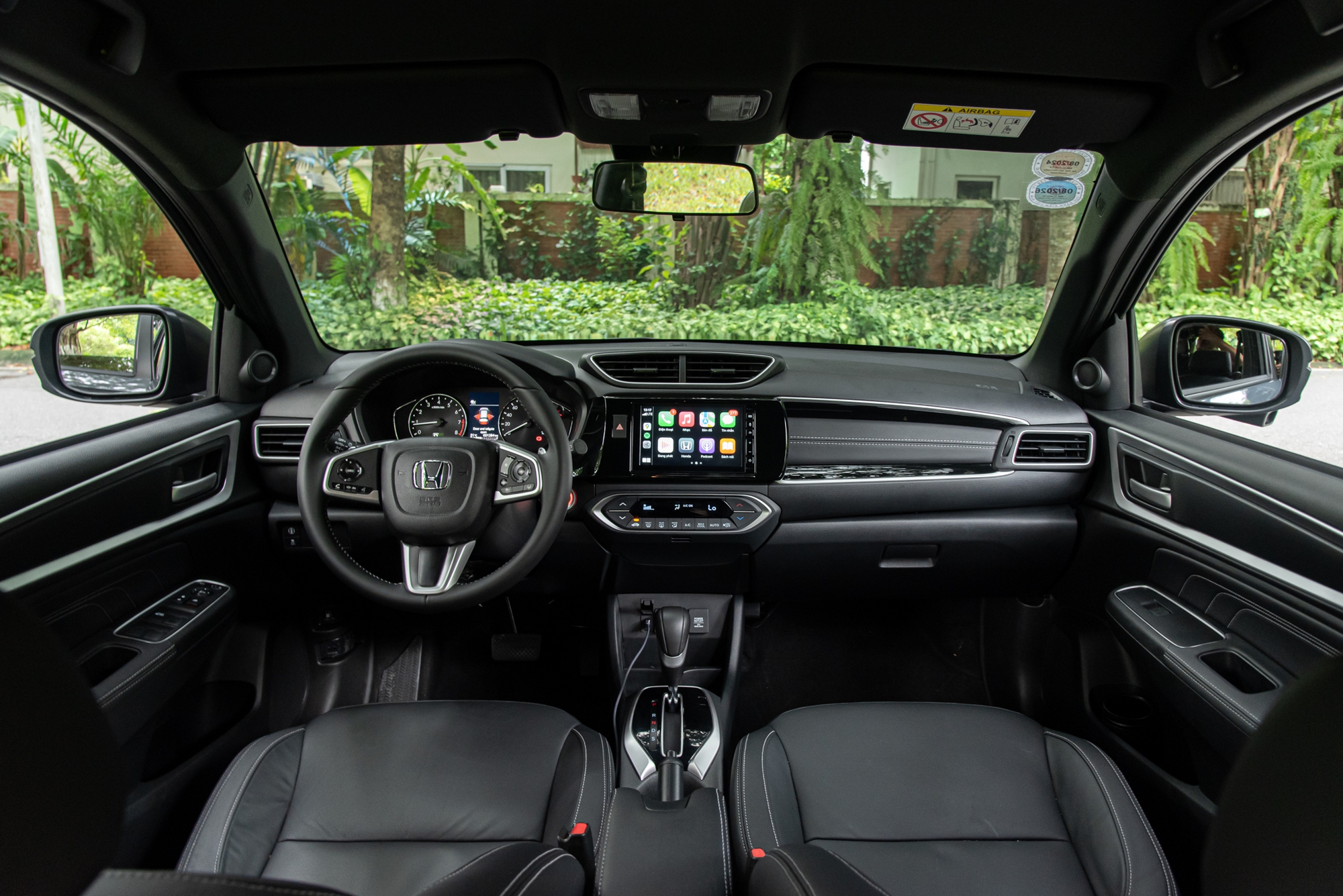 Honda BR-V giảm giá tại đại lý: Bản ‘base’ còn hơn 620 triệu, ngang Xpander bản đắt nhất- Ảnh 4. Honda BR-V giảm giá tại đại lý: Bản ‘base’ còn hơn 620 triệu, ngang Xpander bản đắt nhất- Ảnh 4.