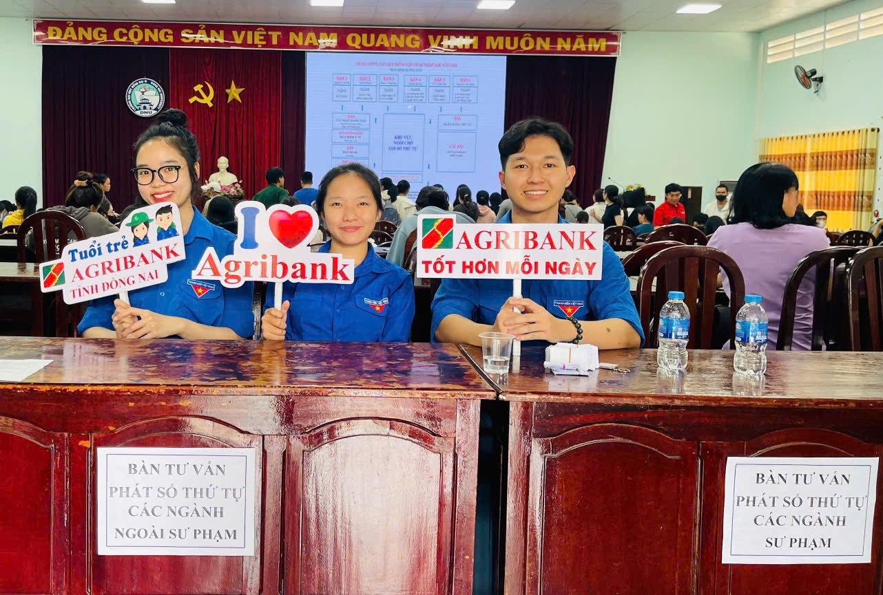 Agribank chi nhánh tỉnh Đồng Nai phát hành thẻ miễn phí cho học sinh, sinh viên Agribank chi nhánh tỉnh Đồng Nai phát hành thẻ miễn phí cho học sinh, sinh viên