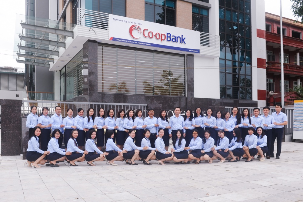 Tập thể cán bộ nhân viên Co-opBank chi nhánh Thanh Hóa